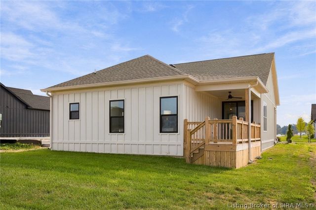 5009 Win Way, Jeffersonville, IN 47130
