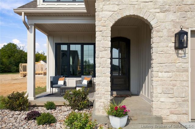 5009 Win Way, Jeffersonville, IN 47130