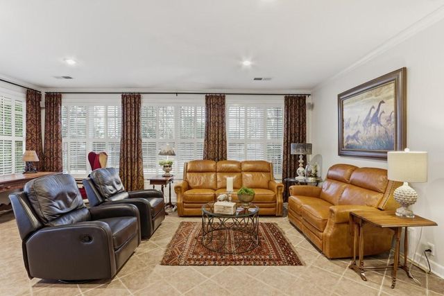 6604 MONMOUTH DR, Memphis, TN 38120