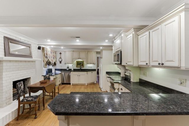 6604 MONMOUTH DR, Memphis, TN 38120