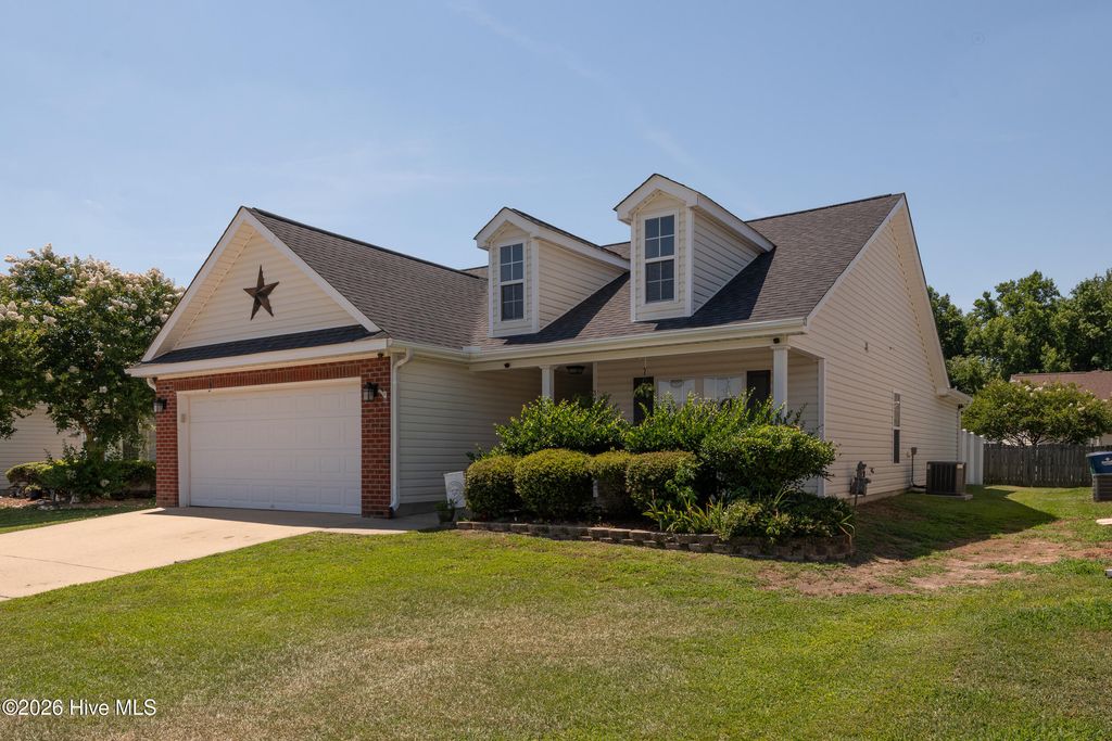 3704 Lena Lane, Greenville, NC 27834