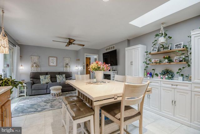 11 LAKE FOREST CT, Baltimore, MD 21236
