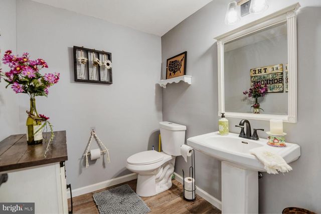 11 LAKE FOREST CT, Baltimore, MD 21236