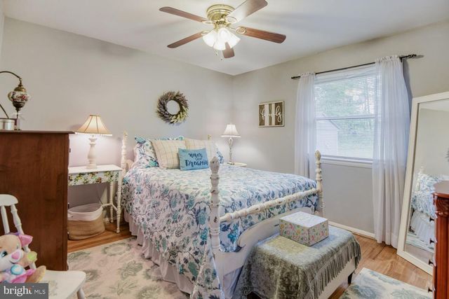 11 LAKE FOREST CT, Baltimore, MD 21236