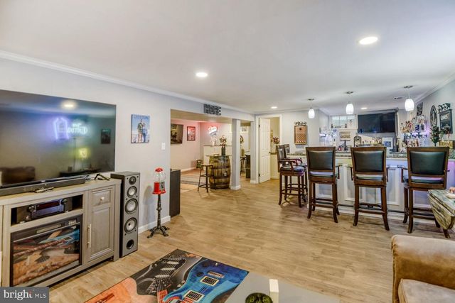 11 LAKE FOREST CT, Baltimore, MD 21236