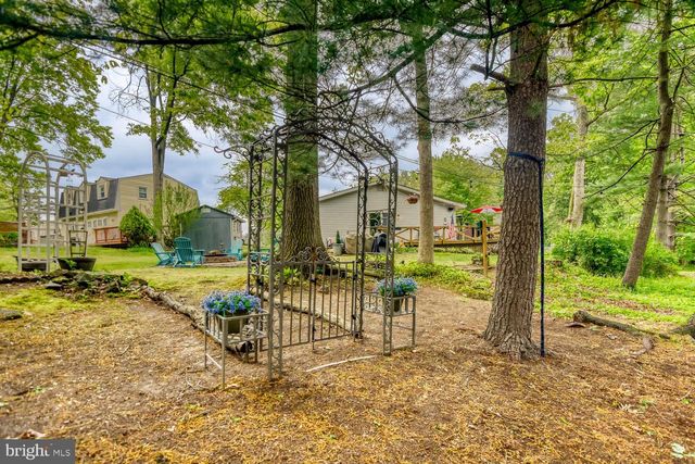 11 LAKE FOREST CT, Baltimore, MD 21236