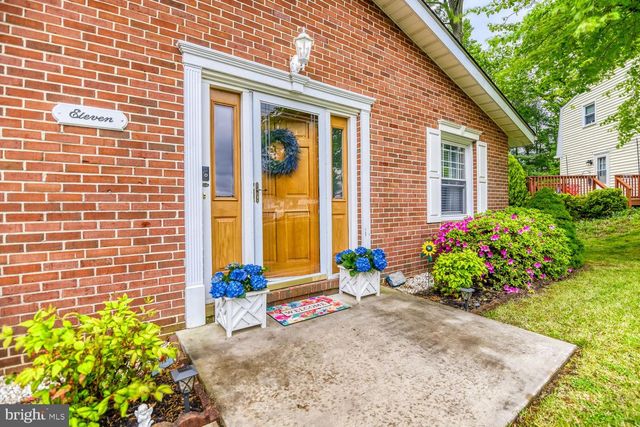 11 LAKE FOREST CT, Baltimore, MD 21236