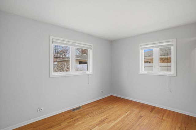 8912 Windsor Lane, Bridgeview, IL 60455