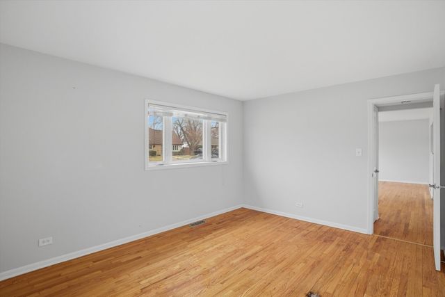 8912 Windsor Lane, Bridgeview, IL 60455