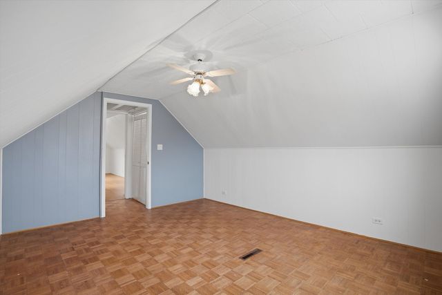 8912 Windsor Lane, Bridgeview, IL 60455