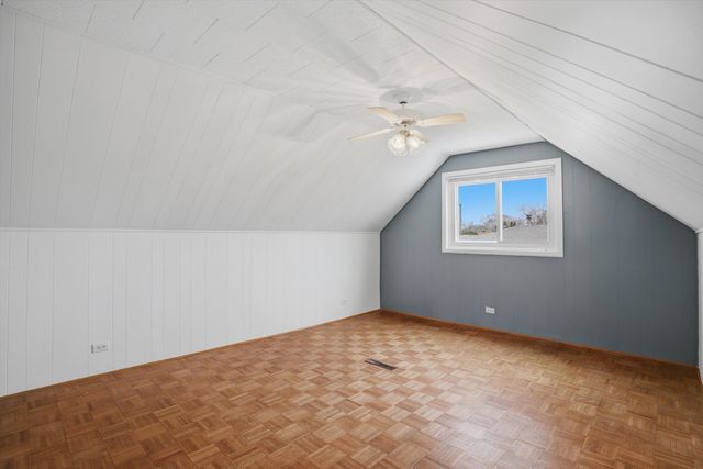 8912 Windsor Lane, Bridgeview, IL 60455