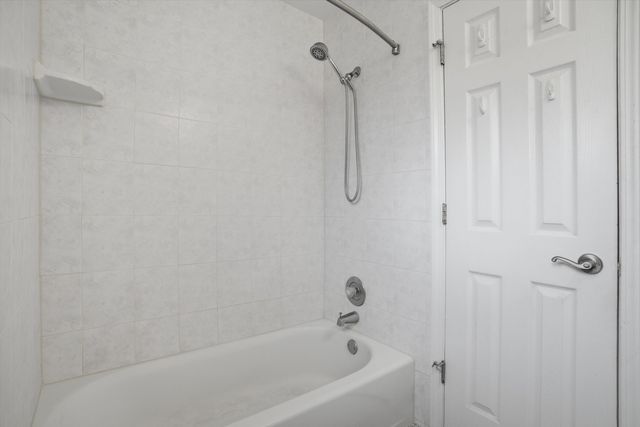 8912 Windsor Lane, Bridgeview, IL 60455