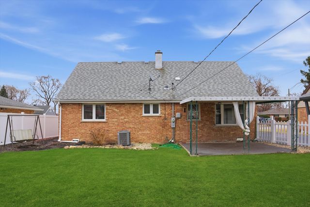 8912 Windsor Lane, Bridgeview, IL 60455