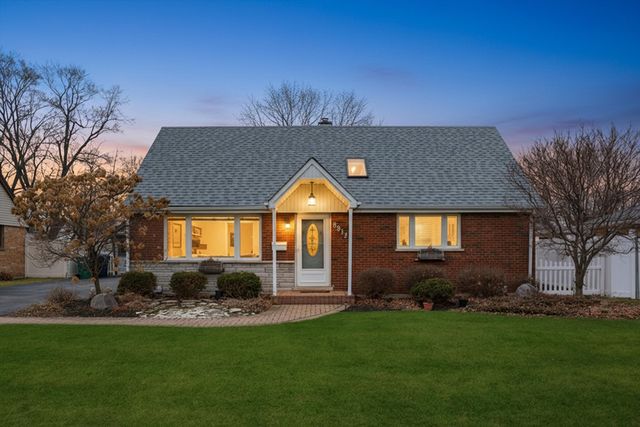8912 Windsor Lane, Bridgeview, IL 60455