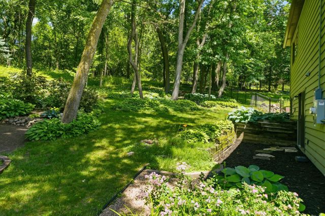 12568 Everest Court E, Apple Valley, MN 55124
