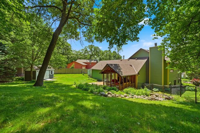 12568 Everest Court E, Apple Valley, MN 55124