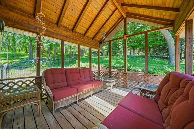 12568 Everest Court E, Apple Valley, MN 55124