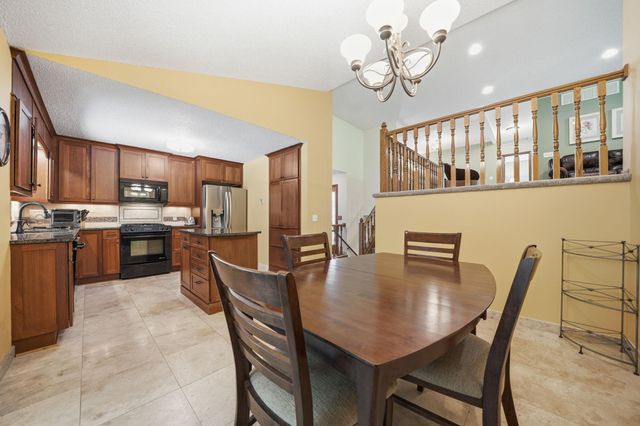 12568 Everest Court E, Apple Valley, MN 55124