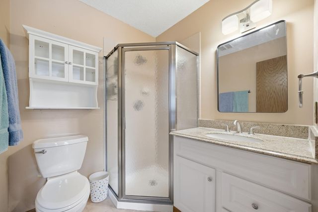 12568 Everest Court E, Apple Valley, MN 55124