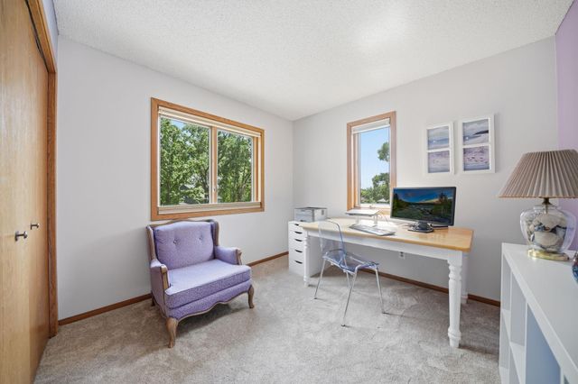 12568 Everest Court E, Apple Valley, MN 55124