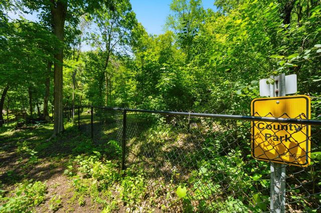 12568 Everest Court E, Apple Valley, MN 55124