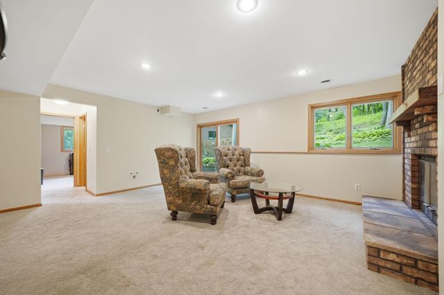 12568 Everest Court E, Apple Valley, MN 55124