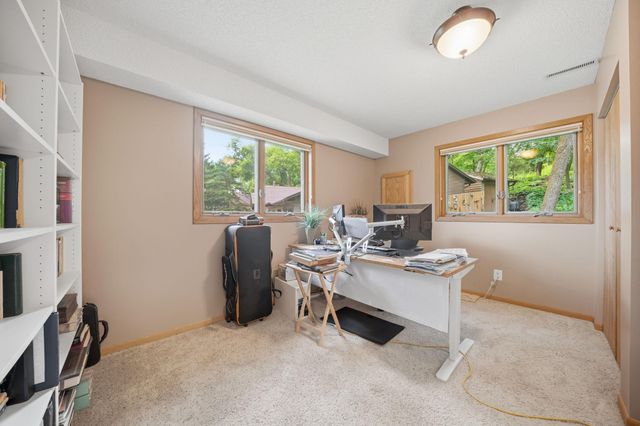 12568 Everest Court E, Apple Valley, MN 55124