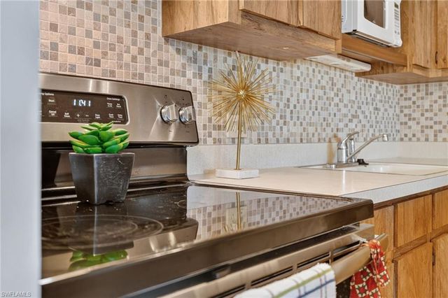 17421 Birchwood LN 5, Fort Myers, FL 33908