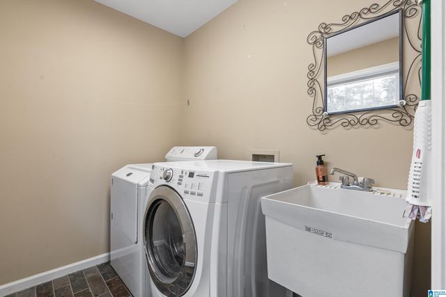 166 MOUNTAIN OAKS DRIVE, Warrior, AL 35180