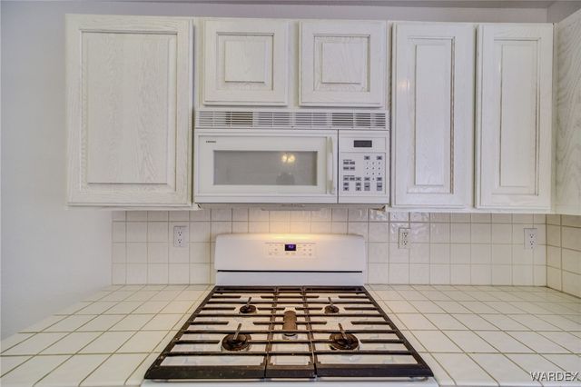 6125 S Via Del Aqua Drive, Fort Mohave, AZ 86426