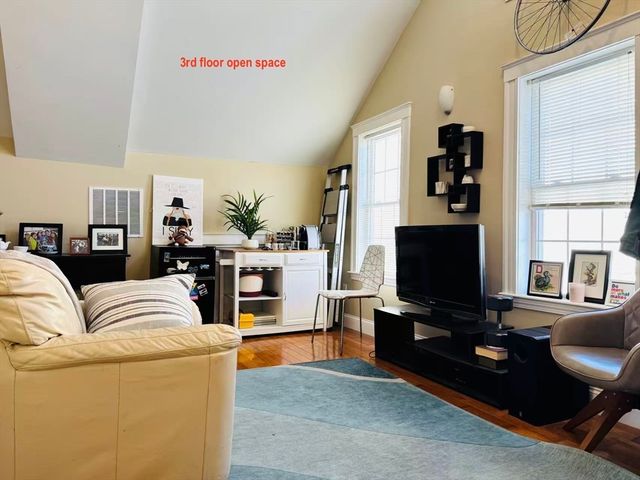 203 Clark 203, Cambridge, MA 02139