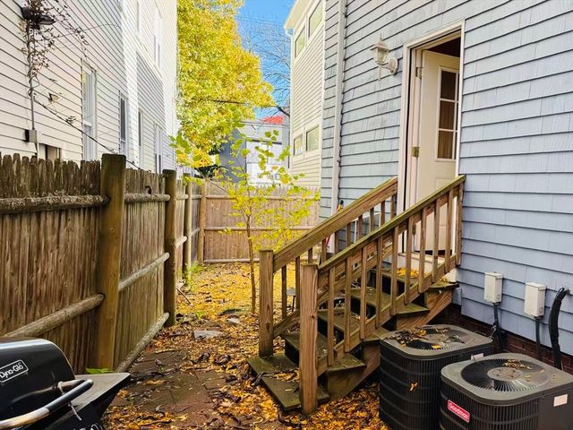 203 Clark 203, Cambridge, MA 02139