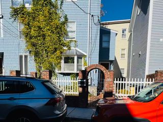 203 Clark 203, Cambridge, MA 02139