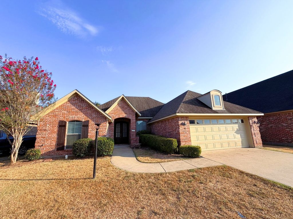 338 Wood Springs, Haughton, LA 71037
