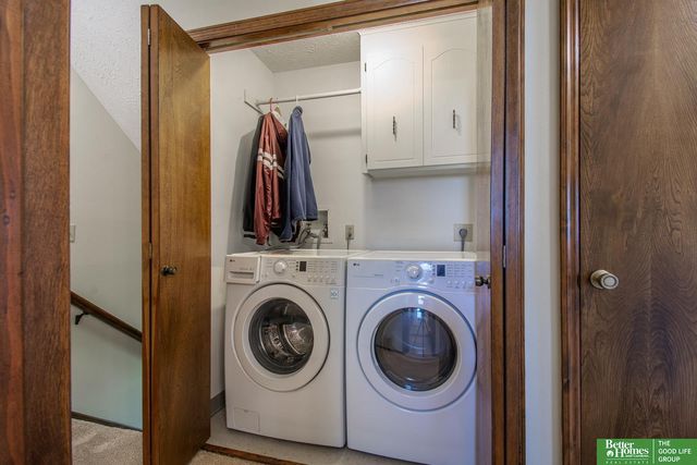 1002 N Beadle Street, Papillion, NE 68046
