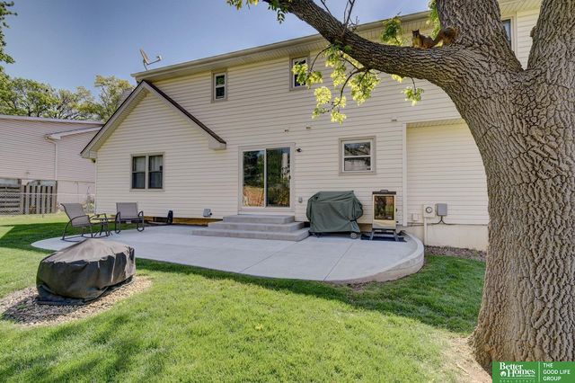 1002 N Beadle Street, Papillion, NE 68046
