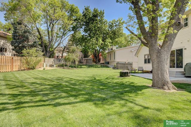 1002 N Beadle Street, Papillion, NE 68046