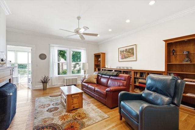 314 Newtonville Avenue 4, Newton, MA 02460