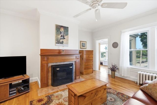 314 Newtonville Avenue 4, Newton, MA 02460