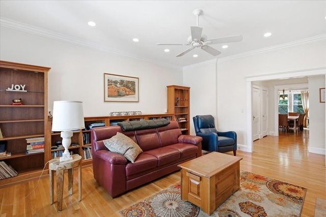 314 Newtonville Avenue 4, Newton, MA 02460