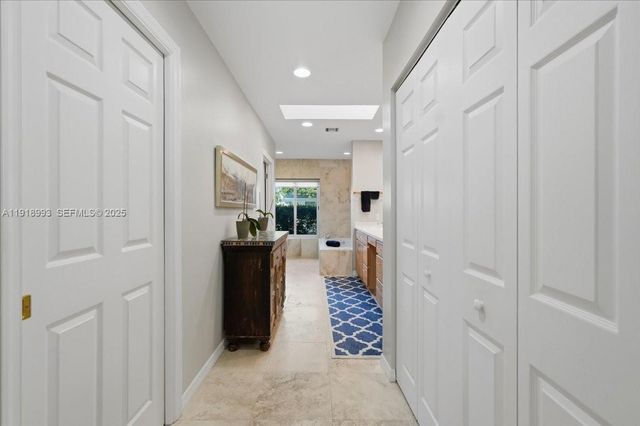 2662 NE 3rd St, Pompano Beach, FL 33062