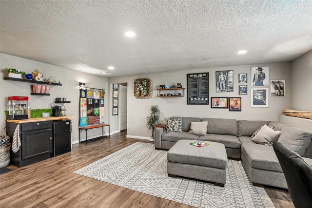 3207 NW 25th Street, Ankeny, IA 50023