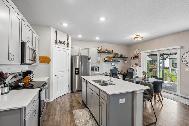 3207 NW 25th Street, Ankeny, IA 50023