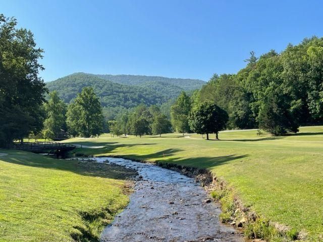 154 Broken Bow Run, Pickens, SC 29671