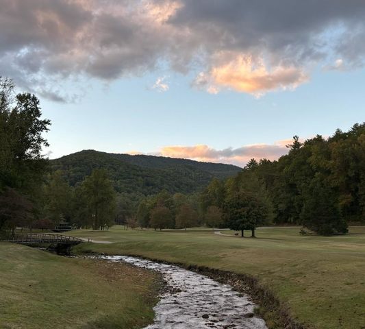 154 Broken Bow Run, Pickens, SC 29671