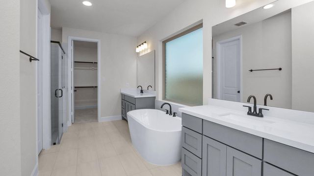 11915 Greenwood Drive, Mont Belvieu, TX 77523