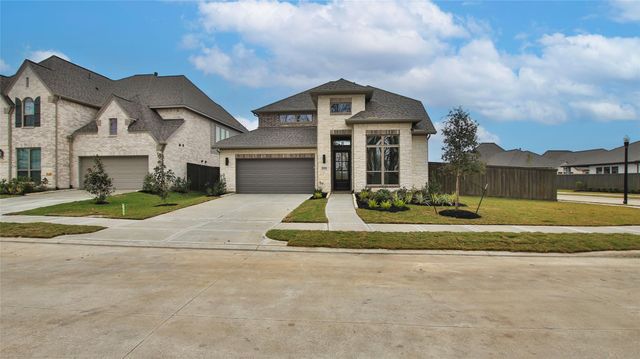 11915 Greenwood Drive, Mont Belvieu, TX 77523