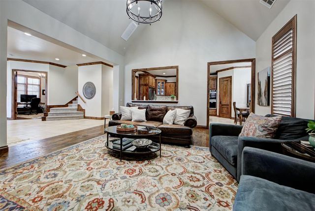10512 Elmwood Forest Drive, Oklahoma City, OK 73151