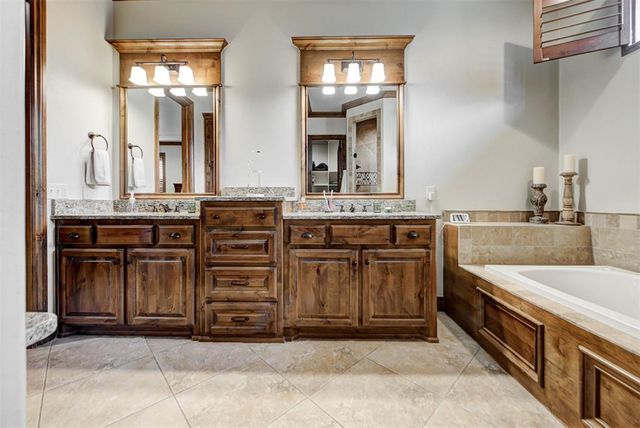 10512 Elmwood Forest Drive, Oklahoma City, OK 73151