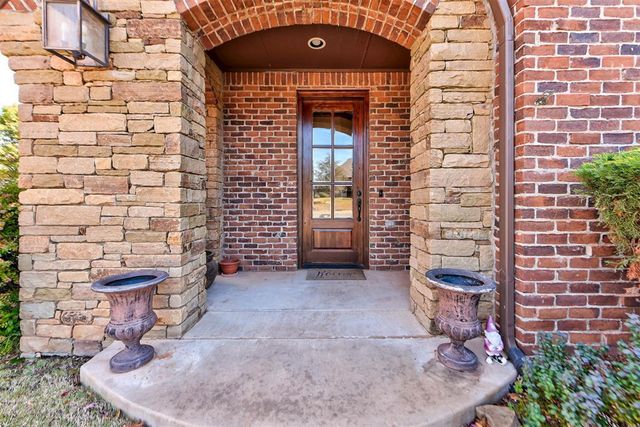 10512 Elmwood Forest Drive, Oklahoma City, OK 73151